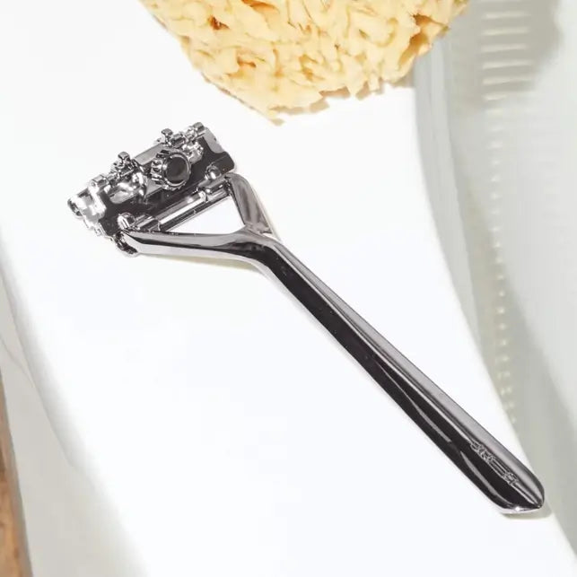 The Leaf Triple Blade Pivoting Razor — ECOccasion