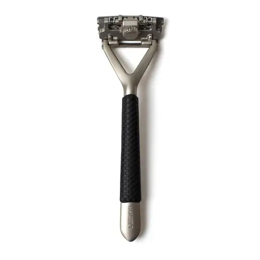 The Leaf Triple Blade Pivoting Razor